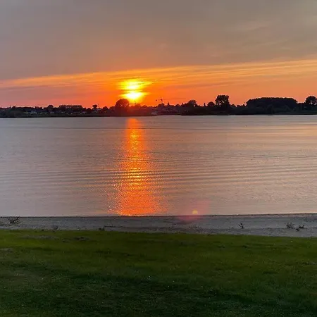 Luxe Direct Aan Het Water Met *