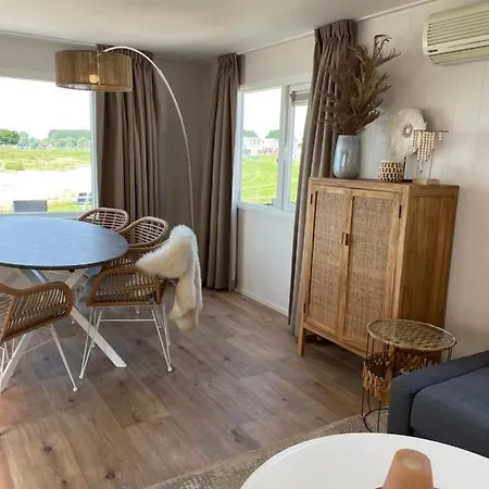Luxe Direct Aan Het Water Met Chalet Lith