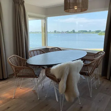 Luxe Direct Aan Het Water Met *